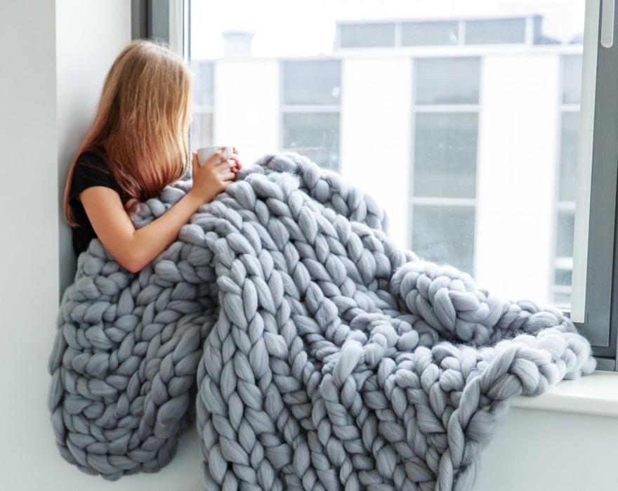 Chunky knit blanket from Cheery Little Sheep